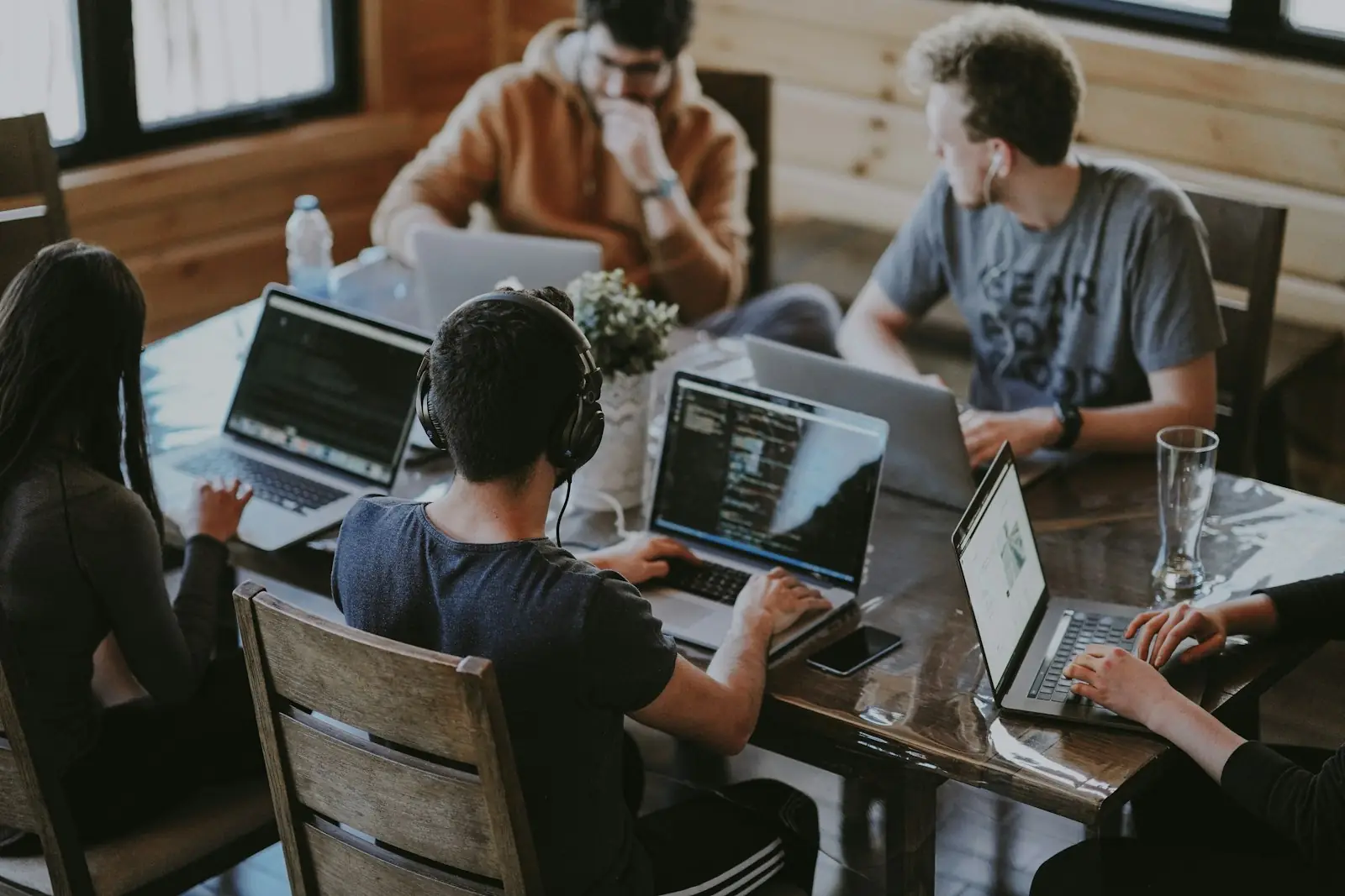 Scaleios engineers working together on cloud infrastructure